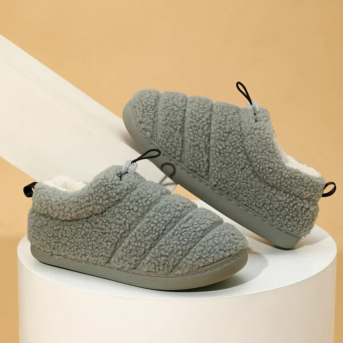 CloudWalk Pantoffels - Stijlvolle Pluche Antislip Pantoffels voor Ultiem Wintercomfort