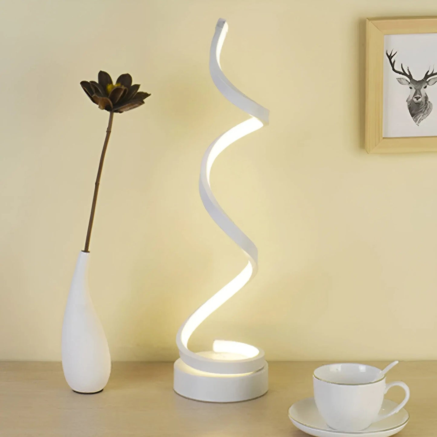 Elegante Spiral Glow LED  Lamp – Energiezuinig, Duurzaam & Oogvriendelijk Design