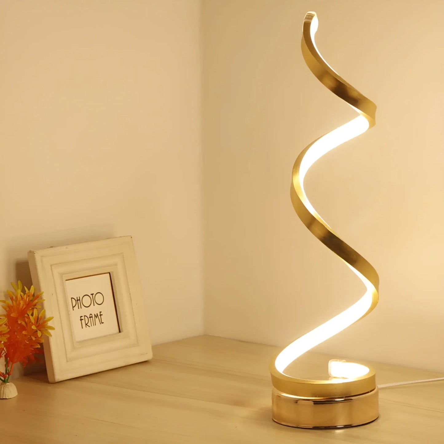 Elegante Spiral Glow LED  Lamp – Energiezuinig, Duurzaam & Oogvriendelijk Design